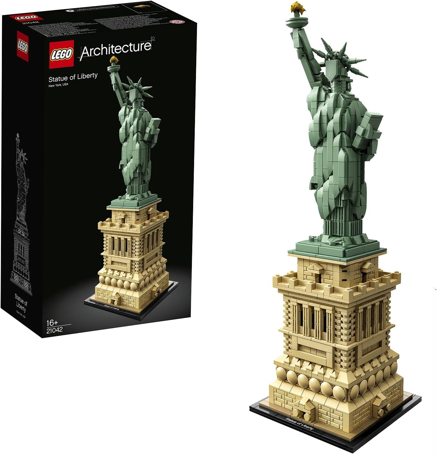 Stunning LEGO® Architecture model—it’s got this epic statue with a flowing robe and a golden torch. The whole thing is set on a pedestal, stark against a crisp white background. Just look at those details!
